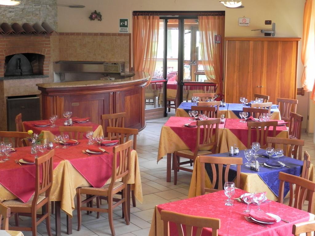 Hotel Ristorante Belsito 보르고 산 달마쪼 외부 사진