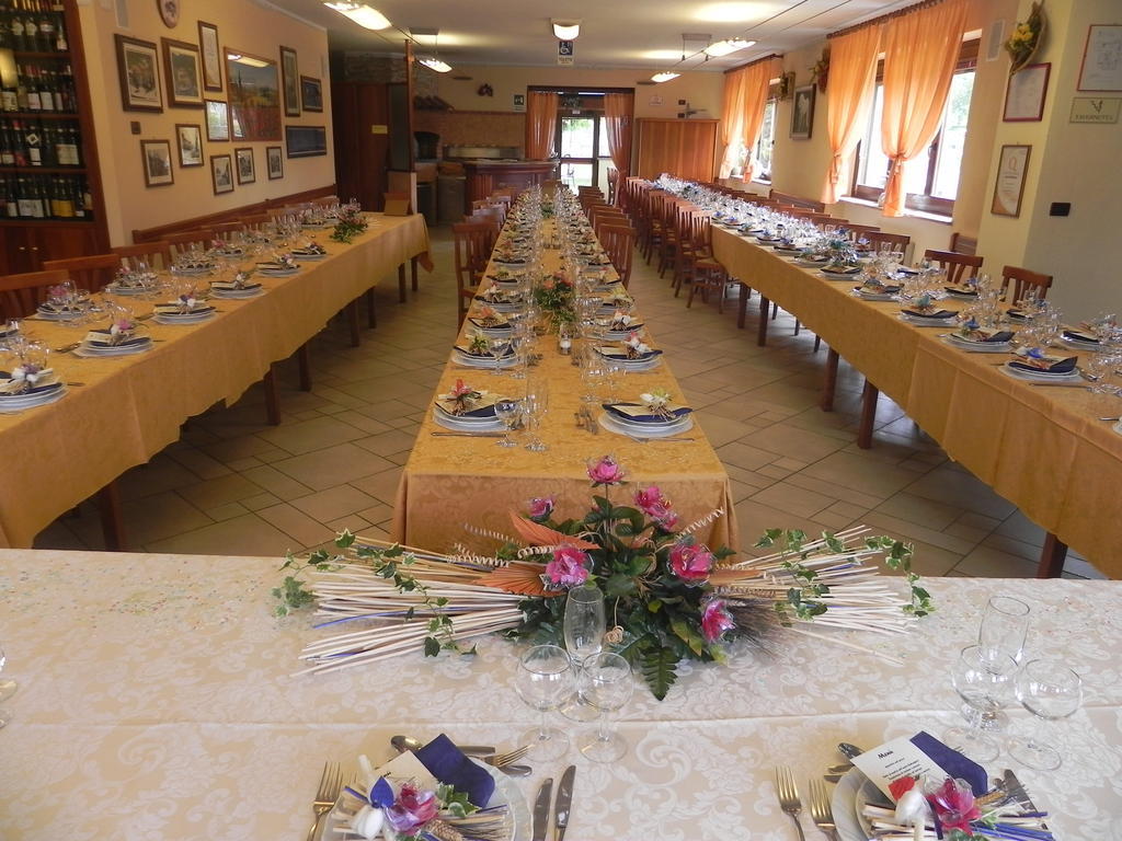 Hotel Ristorante Belsito 보르고 산 달마쪼 외부 사진